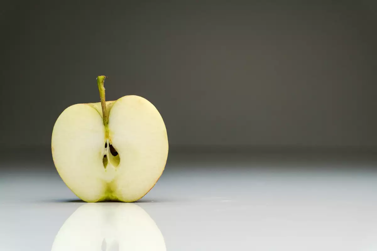 Frutta ancora acerba? Scopri quando una mela può aiutarla a maturare più in fretta