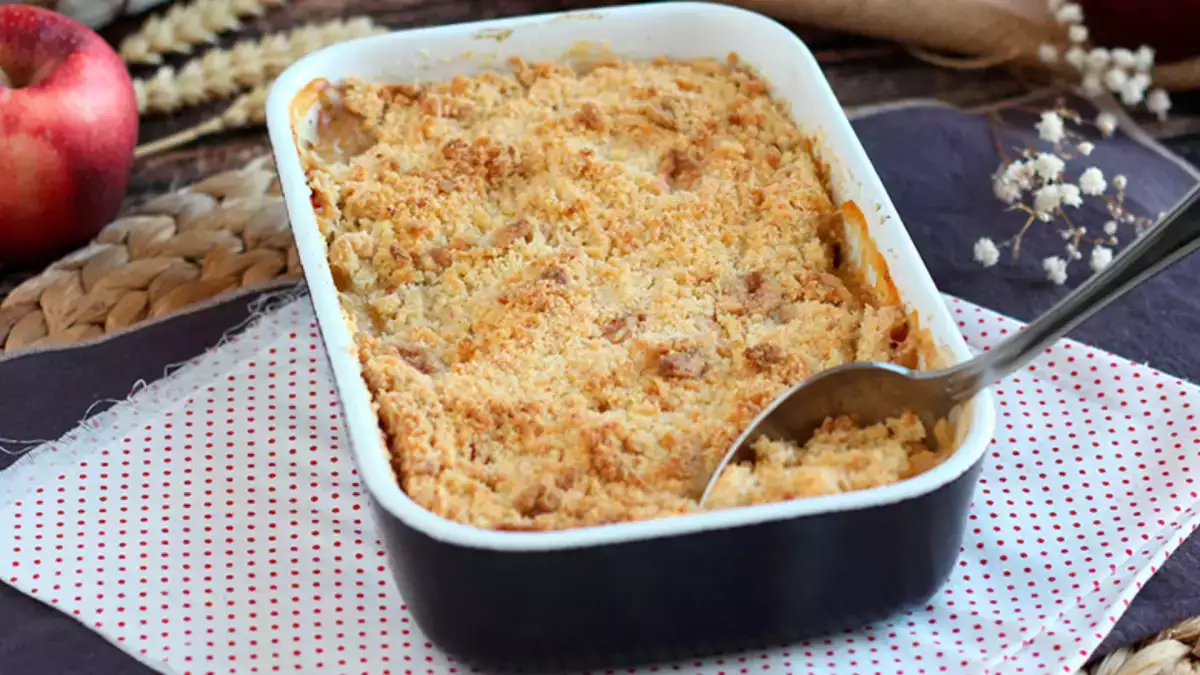 Il crumble di mele viene molle? Scopri i 6 errori che fanno sparire la sua crosticina croccante