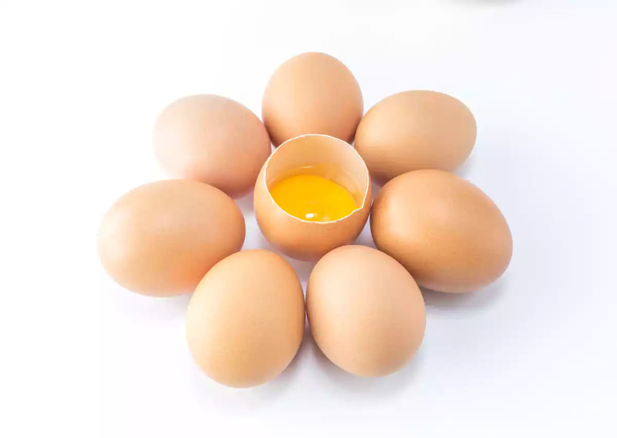 Occhio alla scadenza: 6 cibi che possono farti davvero male!