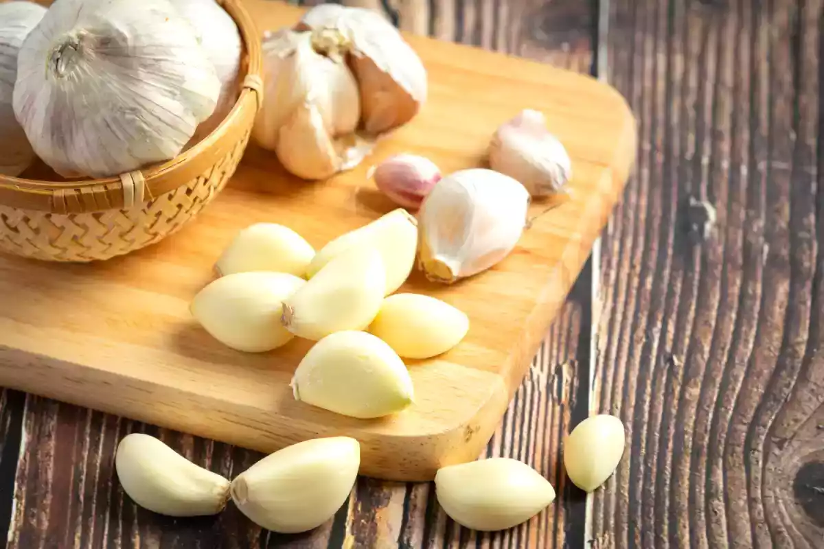 6 benefici curativi dell'aglio che devi conoscere!