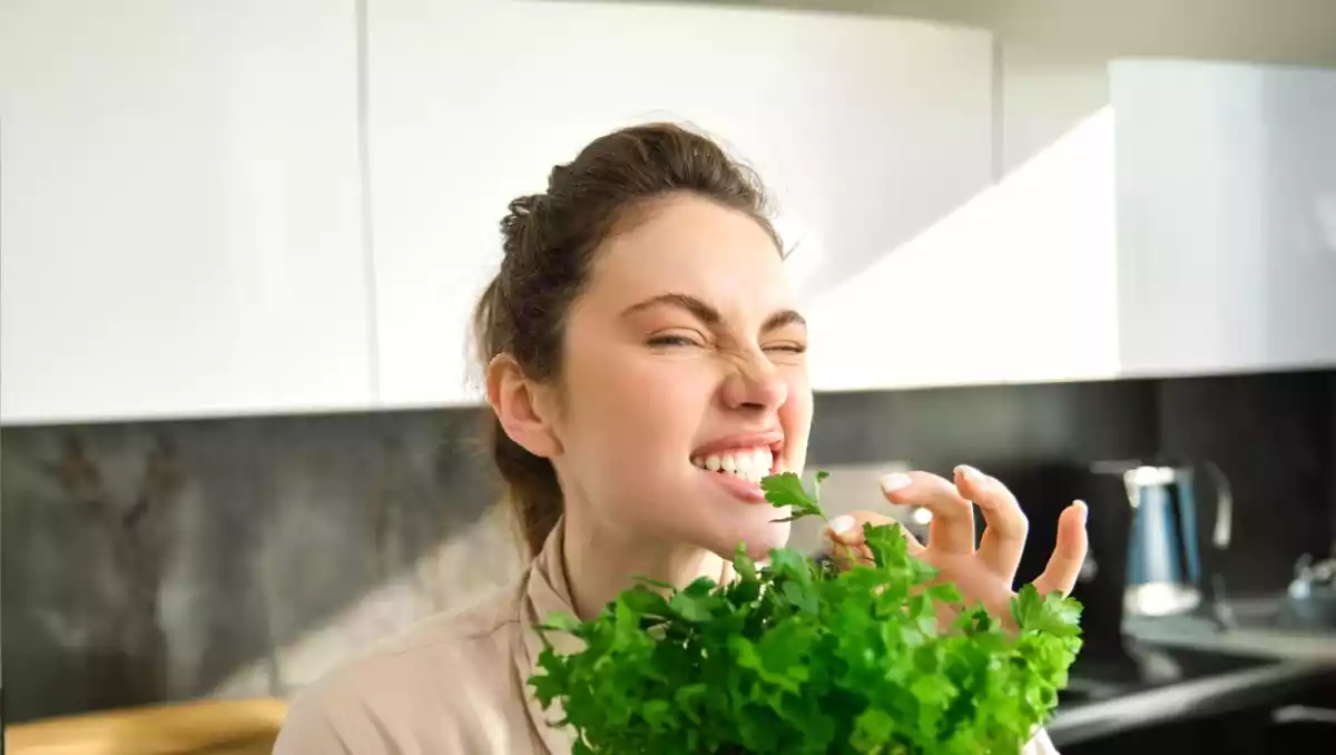 Colesterolo alto: è davvero possibile abbassarlo con una dieta vegana?