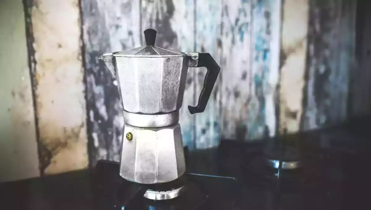 Attenzione alla Moka! Scopri i rischi che nessuno ti dice e come evitare un'esplosione in cucina