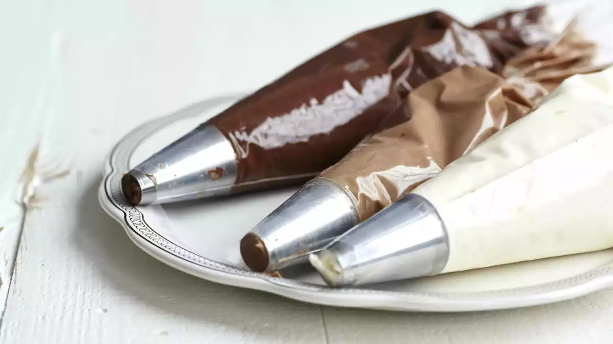 5 creme derivate dalla crema pasticcera che faranno impazzire ogni amante dei dolci!