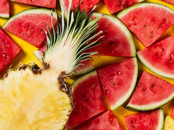 Hai sempre sottovalutato questi frutti: sono bombe di idratazione naturale!