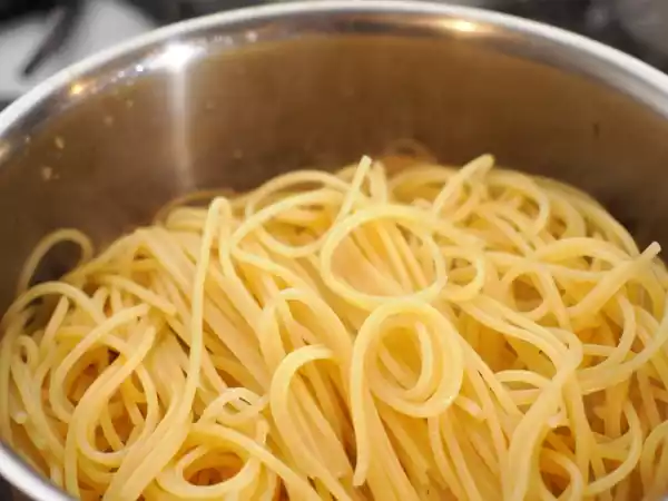 Pasta perfetta: le 6 regole d'oro per non farla attaccare