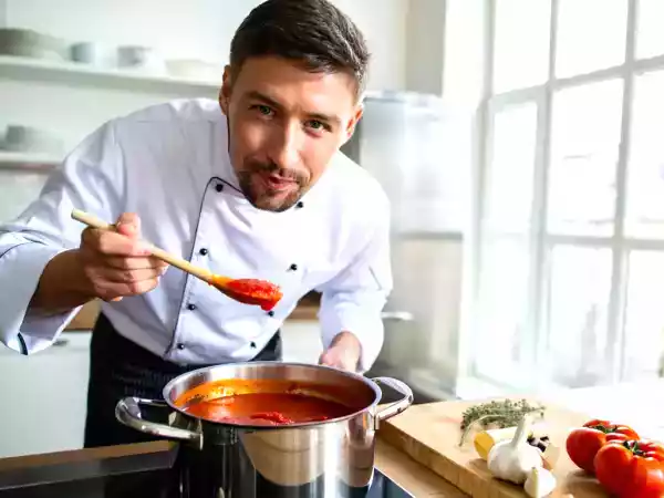 Sugo troppo salato? Ecco i trucchi furbi per salvarlo senza buttarlo!