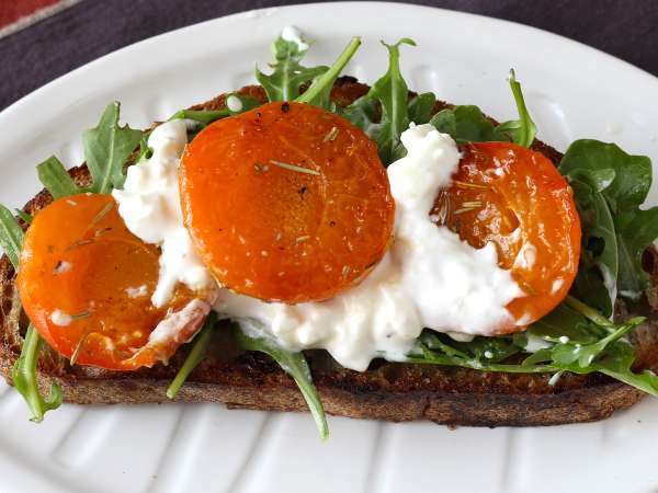 7 bruschette estive facili e veloci da provare subito