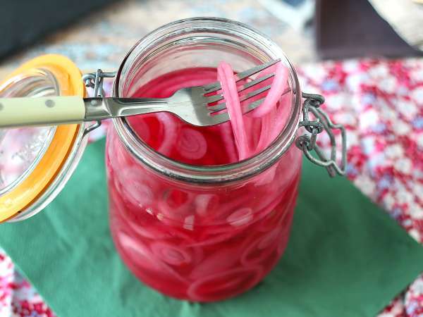 Non crederai a quanto è facile preparare Cipolle sott'aceto chef‑style in pochi minuti