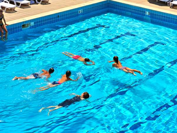 Cosa mangiare prima e dopo il nuoto?