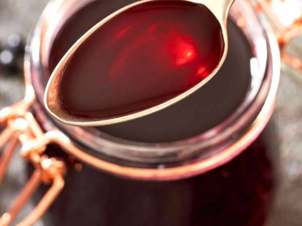 Lo sciroppo crudo: la nuova tendenza gastronomica che conquista i social