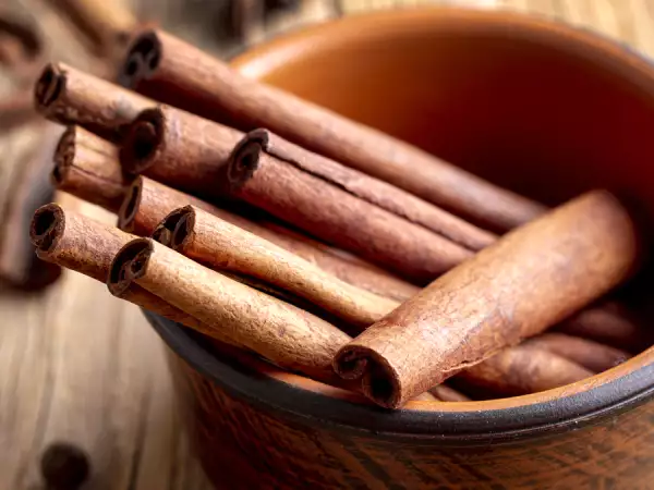 È tossica la cannella che hai nella tua dispensa? Questa varietà di uso comune potrebbe danneggiare il tuo fegato senza che tu lo sappia