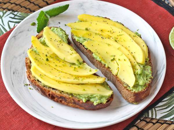 L’avocado toast che cambierà la vostra colazione: pronto in 8 minuti e irresistibile