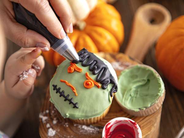 4 errori con i coloranti alimentari che rovinano i dolci di Halloween (e come evitarli facilmente)