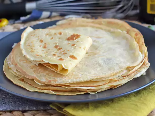 Crêpes senza lattosio: la ricetta facile con un solo ingrediente che hai già in casa