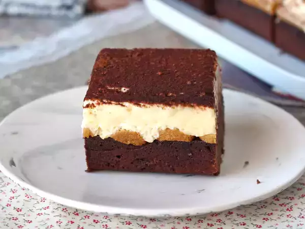 Non sapete scegliere tra brownie e tiramisù? Ecco il dessert che unisce entrambi alla perfezione