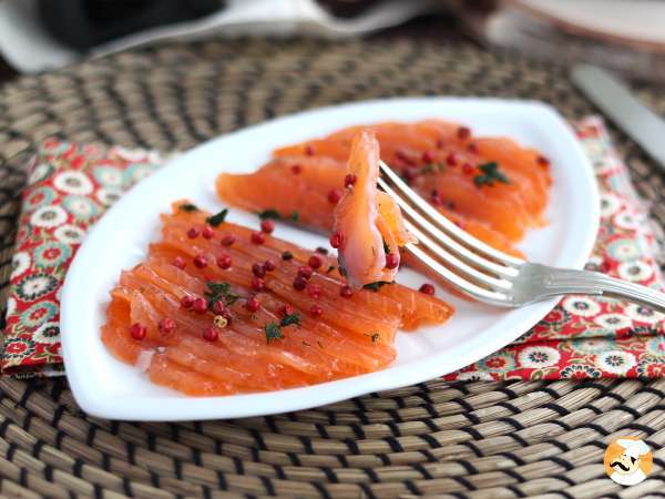 Come si prepara il salmone gravlax perfetto per la Vigilia Natale?