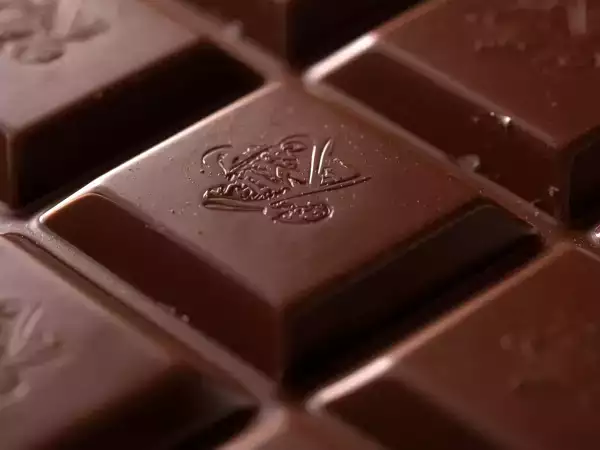 Cioccolato diventato bianco: perché succede e come conservarlo bene