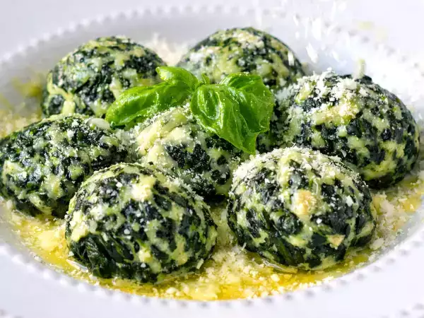 Ricette con gli spinaci: 6 piatti che vi porteranno in giro per il mondo