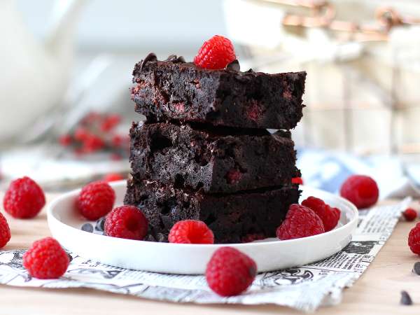 Il paradosso del forno spento: 9 ricette che continuano a cuocere da sole (e perché questa tecnica funziona davvero)