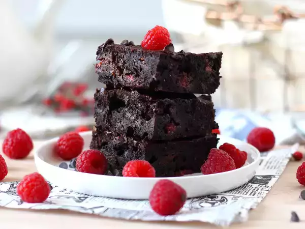 Il paradosso del forno spento: 9 ricette che continuano a cuocere da sole (e perché questa tecnica funziona davvero)