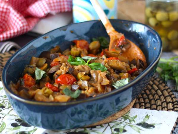 12 Piatti iconici della cucina mediterranea: li hai assaggiati tutti almeno una volta?