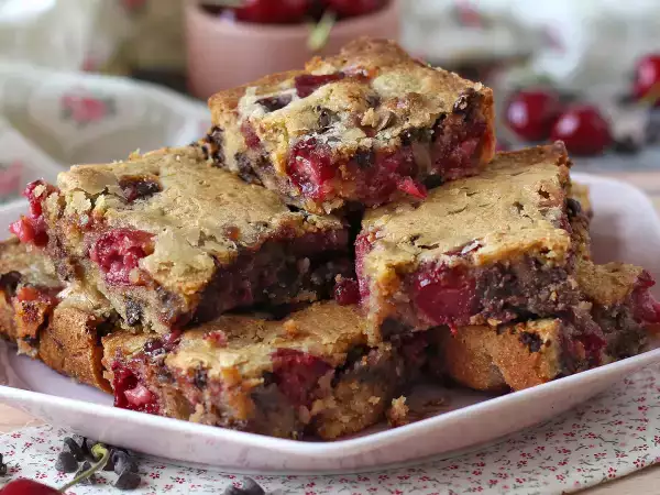 10 torte primaverili soffici e profumate che trasformano ogni merenda in un momento speciale