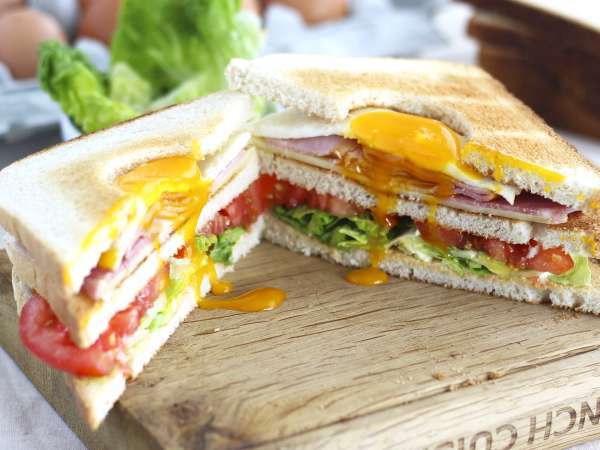 Perché il club sandwich si chiama così? Non è per quello che pensate!