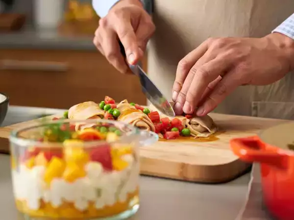 Menu del giorno, 16 maggio: un viaggio di sapori con antipasto, secondo e dessert