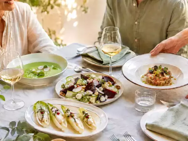 Scopri 16 antipasti freddi per rinnovare i menu e sorprendere con gusto in ogni boccone in tavola