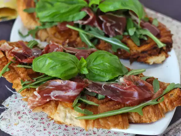 17 ricette salate pronte in meno di 15 minuti, perfette per pranzi o cene veloci se siete di fretta