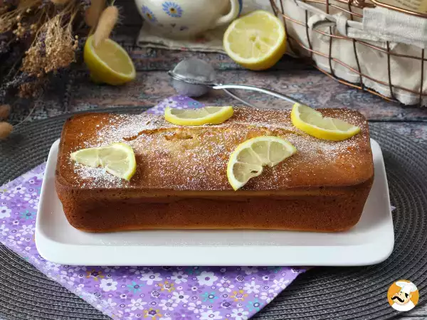 Plumcake al limone fatto in frullatore: la ricetta soffice e profumata che sta conquistando tutti