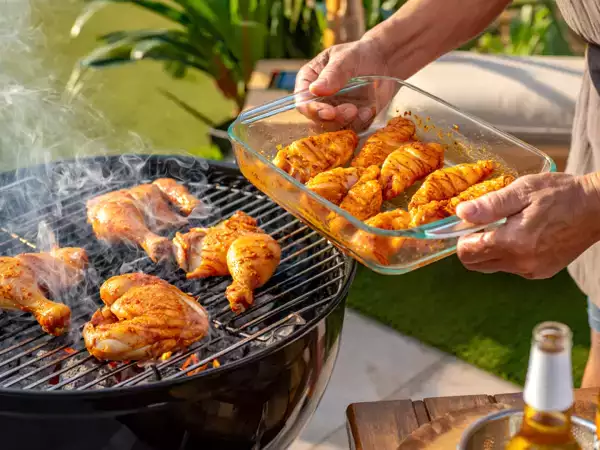 6 marinate che rendono il pollo incredibilmente succulento: il trucco per dominare il barbecue