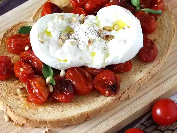 Mozzarella, burrata o stracciatella: scopri le differenze che cambiano il sapore dei tuoi piatti