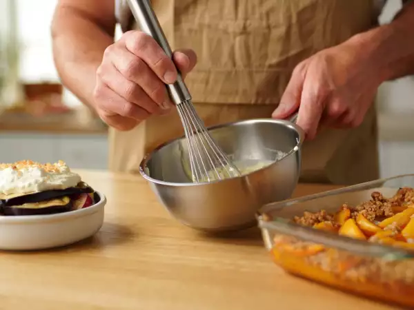 Menu vegetariano, 12 luglio: un viaggio tra melanzane e dolci estivi
