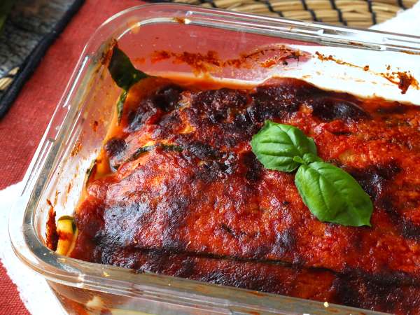 Sì, puoi fare la parmigiana di zucchine in friggitrice ad aria: versione croccante che cambia tutto