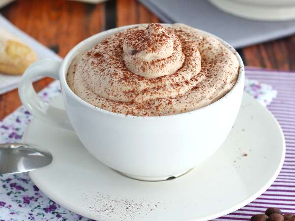 Bevande fredde al caffè: 4 idee golose che faranno discutere gli amanti dell’espresso e del cappuccino