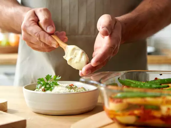 Menu vegetariano, 1 agosto: sformatini di spinaci, lasagne al pesto e dolce al cucchiaio