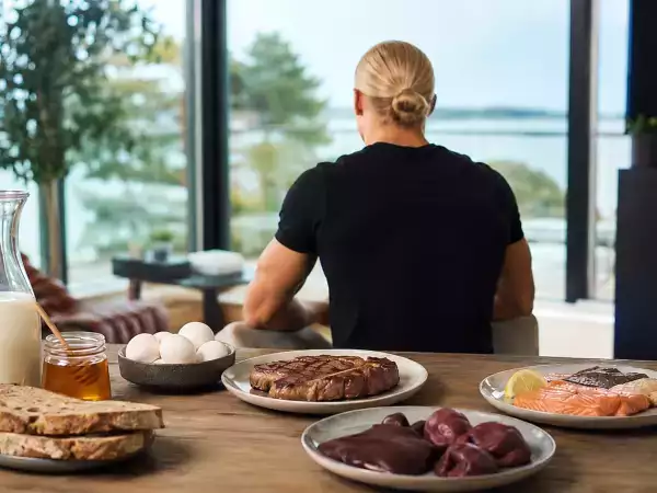 Cosa contiene la dieta da 6.000 calorie di Erling Haaland: il menu che alimenta il gigante norvegese