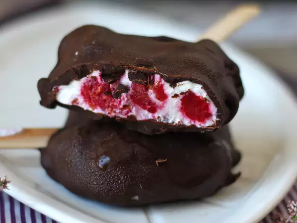 Cioccolato d’estate: ricette fresche e senza forno per dolci al cioccolato morbidi e rinfrescanti