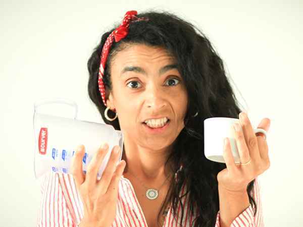 Non hai la bilancia? Ecco come cucinare con tazze, bicchieri e cucchiai