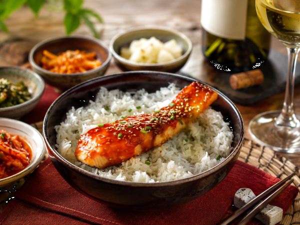 Cucina coreana e vino: 5 abbinamenti semplici da provare per esaltare ogni ricetta subito a casa