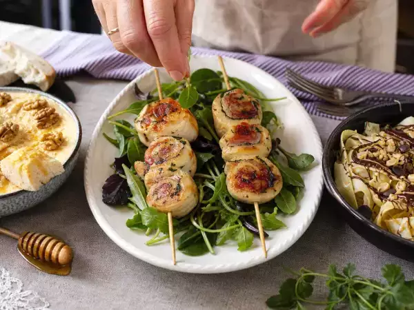 Menu del giorno, 1 ottobre: crema di zucca, rotolini di pollo e tagliatelle di crêpes