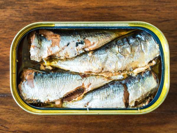 Finite le sardine in scatola? Ecco le alternative per portare in tavola una cena senza stress