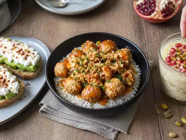 Menu vegetariano, 25 ottobre: bruschette dolci-piccanti, tofu crousty e melograno