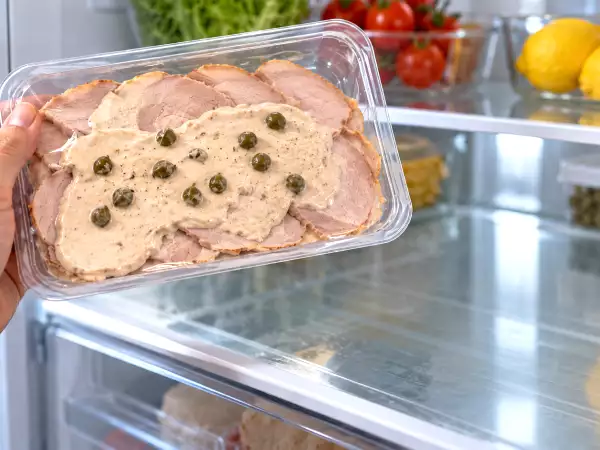 Vitello tonnato venduto da Eurospin, il lotto da controllare prima di aprire il frigo