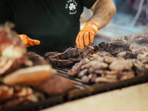 Un giro del mondo da assaggiare: dal 23 ottobre International Street Food fa tappa a Senigallia