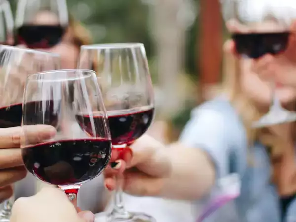 Ultima giornata di GiovinBacco a Ravenna: domenica 25 ottobre tra piazze, calici e profumi
