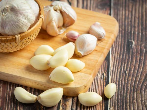 6 benefici curativi dell'aglio che devi conoscere!