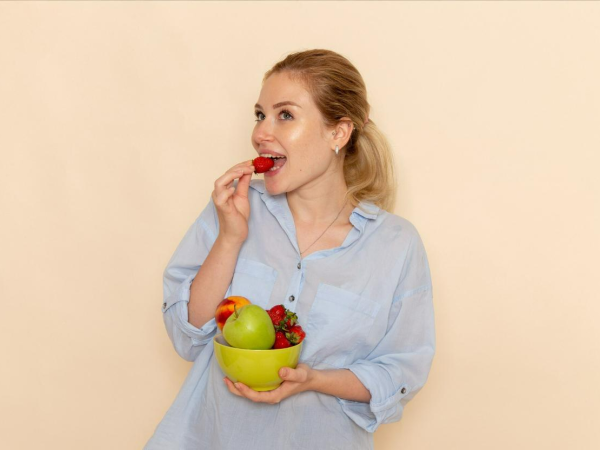 Sai qual è il miglior momento della giornata per mangiare la frutta? Ecco i miti da sfatare!