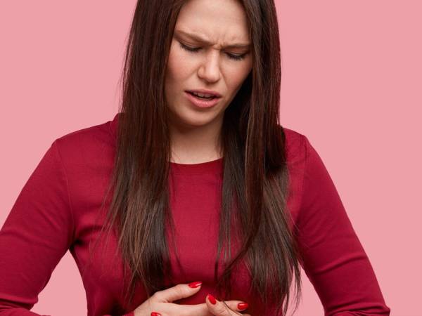 Soffrite di bruciore di stomaco? Scoprite come alleviarlo e quali sono gli alimenti da evitare!